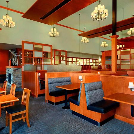Four Points By Sheraton Edmonton Gateway Esterno foto