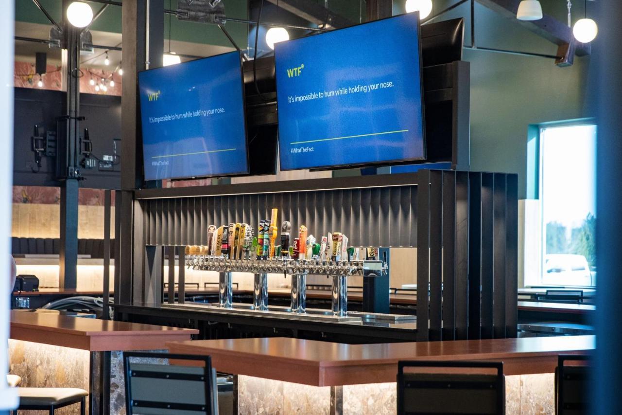 Four Points By Sheraton Edmonton Gateway Esterno foto
